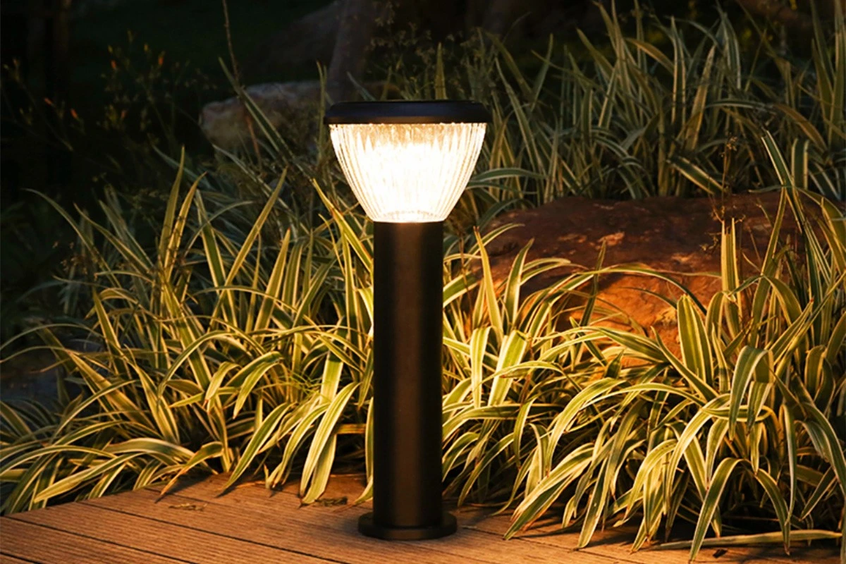 LED Solar Garden Pathway Light